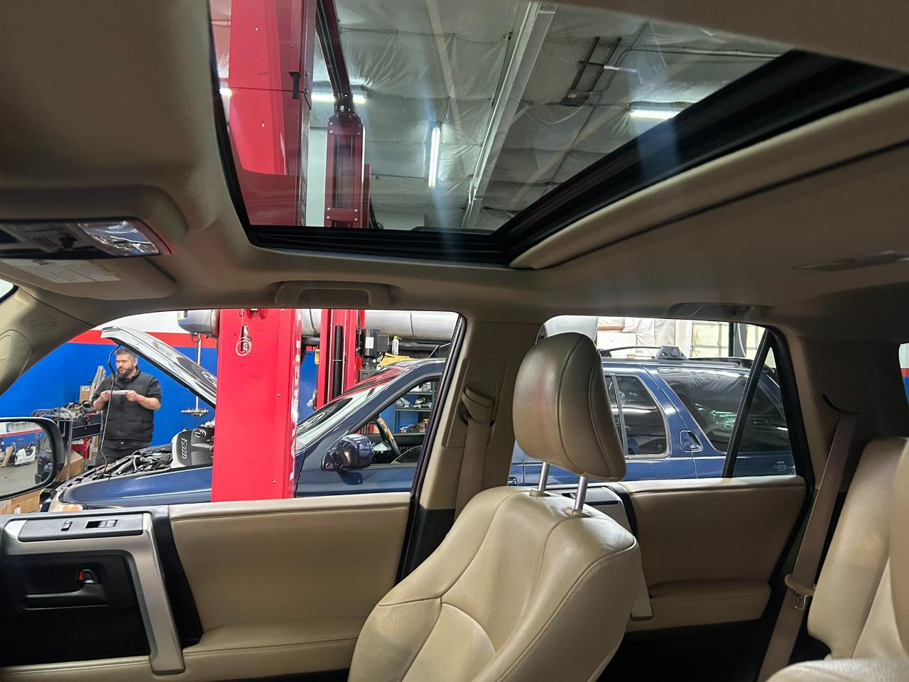 Toyota 4Runner Limited 4WD V6 2010