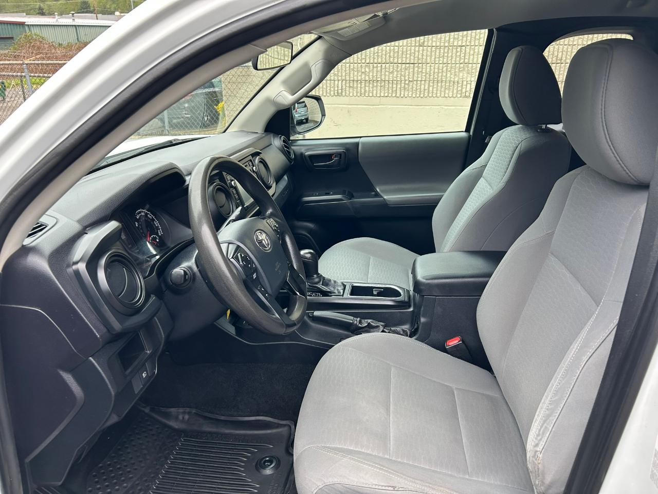 Toyota Tacoma SR5 Access Cab V6 6AT 4WD 2019