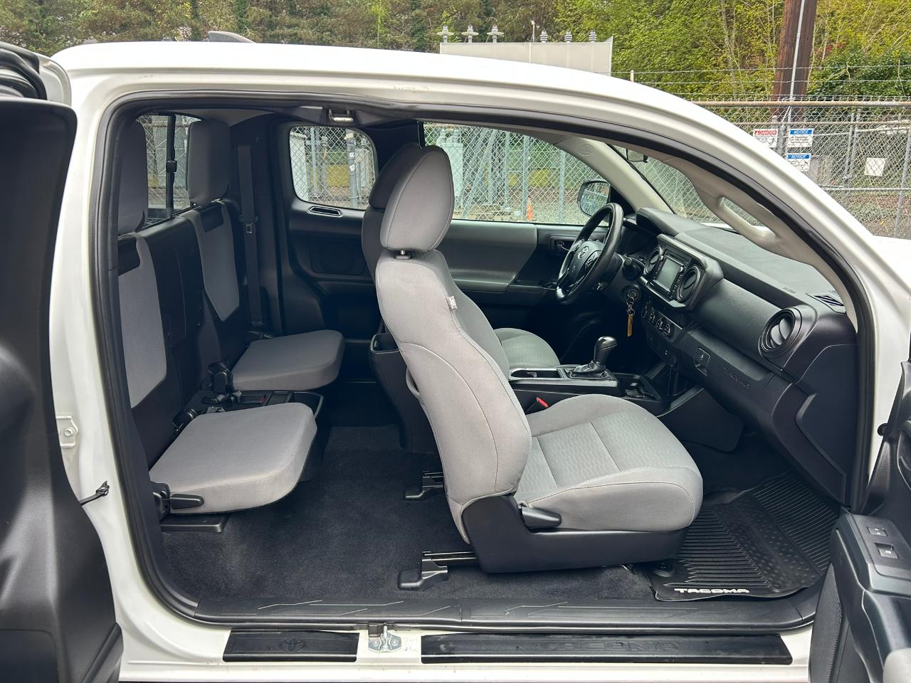 Toyota Tacoma SR5 Access Cab V6 6AT 4WD 2019