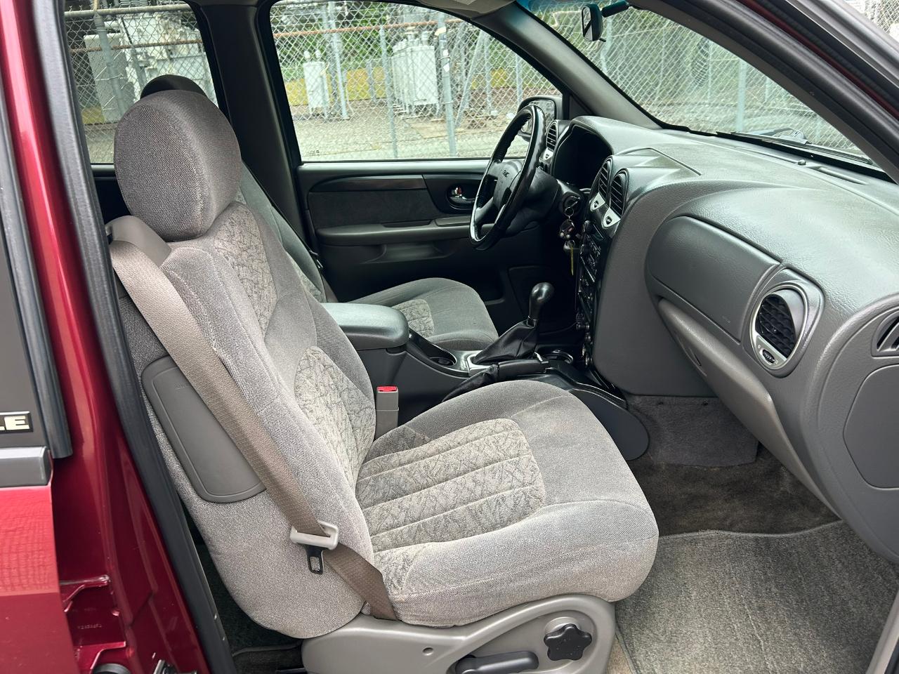 GMC Envoy XL SLE 4WD 2003