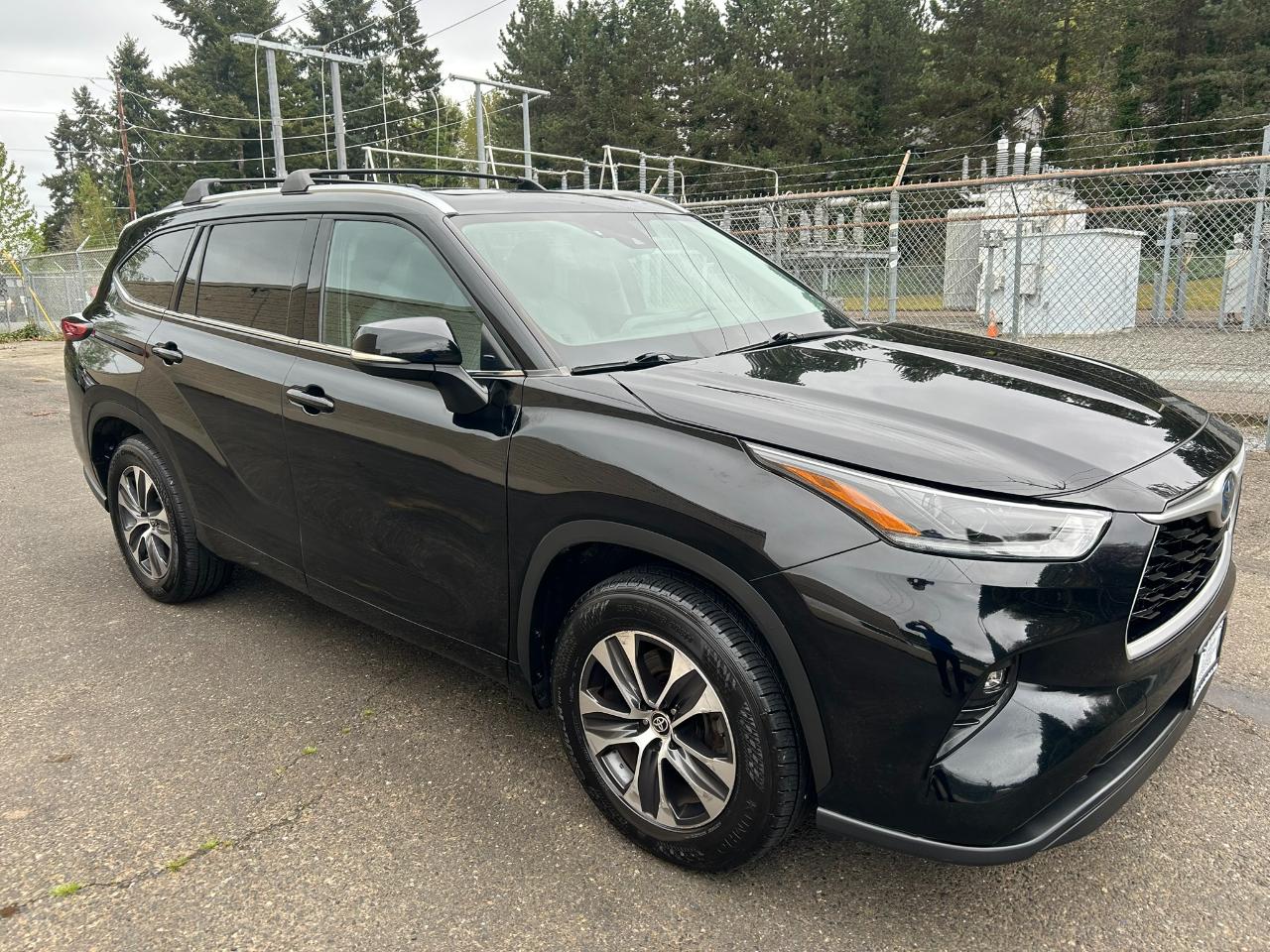 Toyota Highlander Hybrid XLE 2021