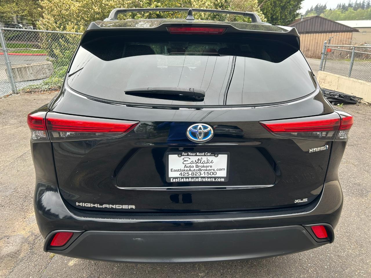 Toyota Highlander Hybrid XLE 2021