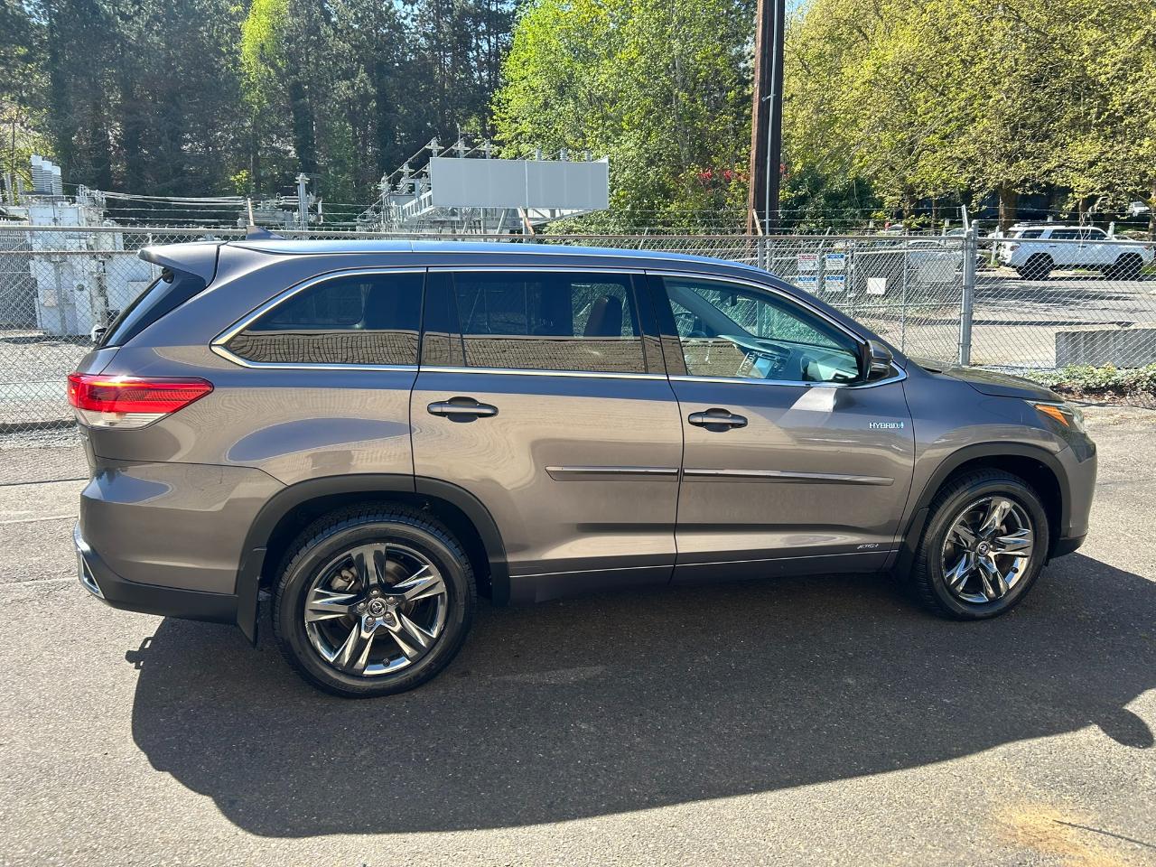 Toyota Highlander Hybrid Limited Platinum AWD 2017