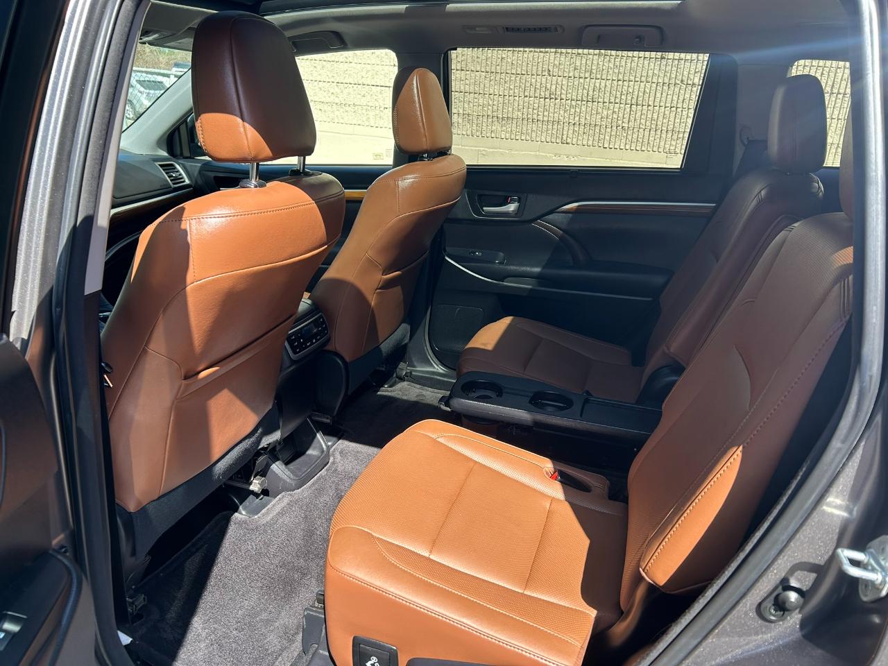 Toyota Highlander Hybrid Limited Platinum AWD 2017