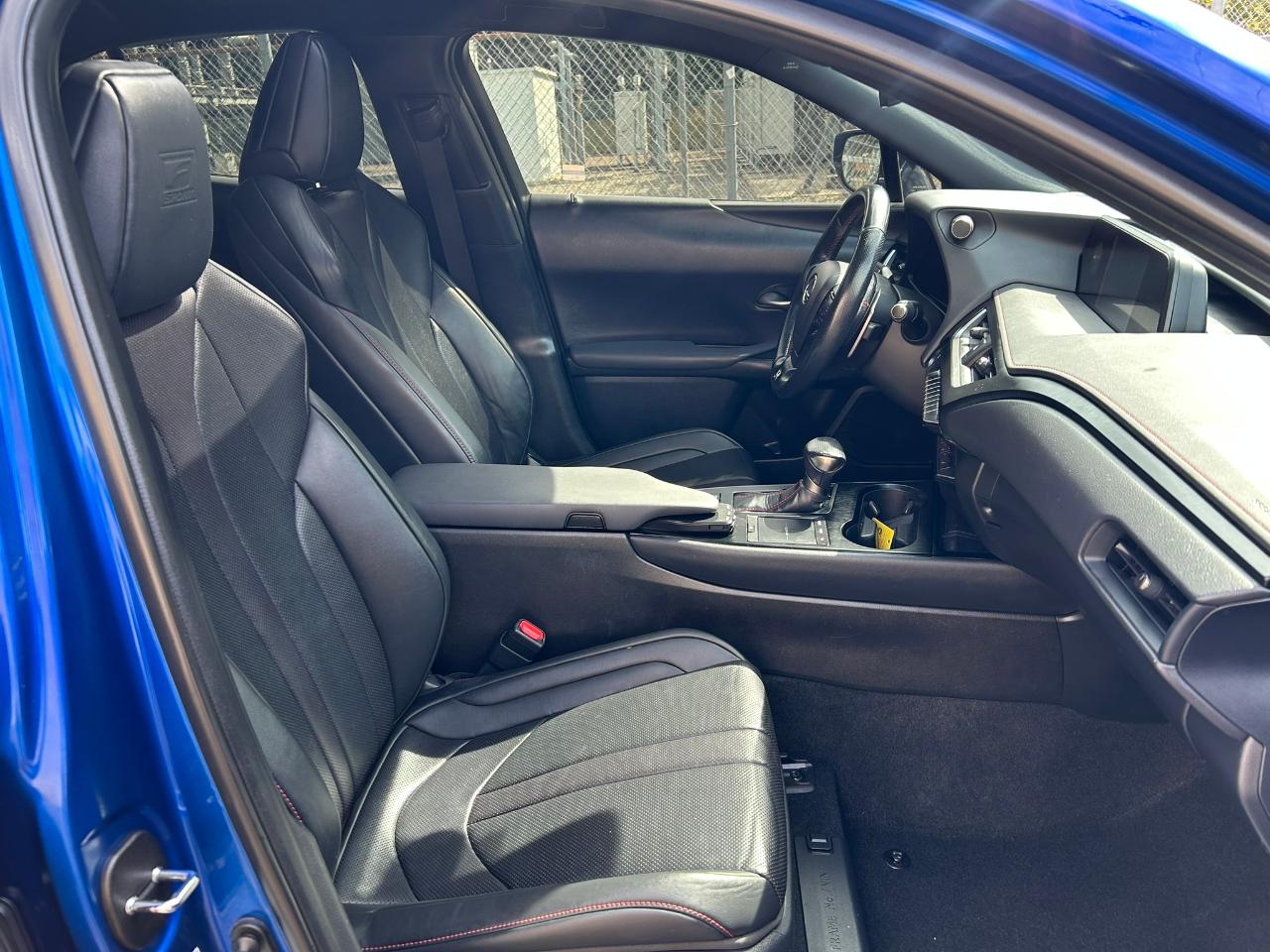 Lexus UX 250h F SPORT 2020