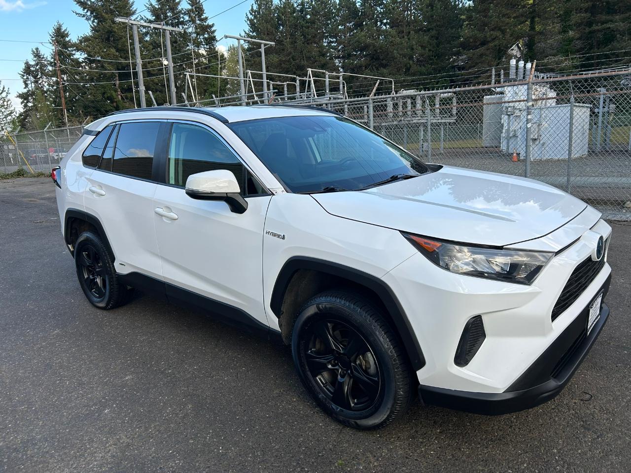 Toyota RAV4 Hybrid LE 2021