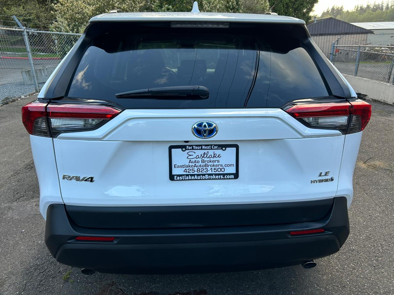 Toyota RAV4 Hybrid LE 2021