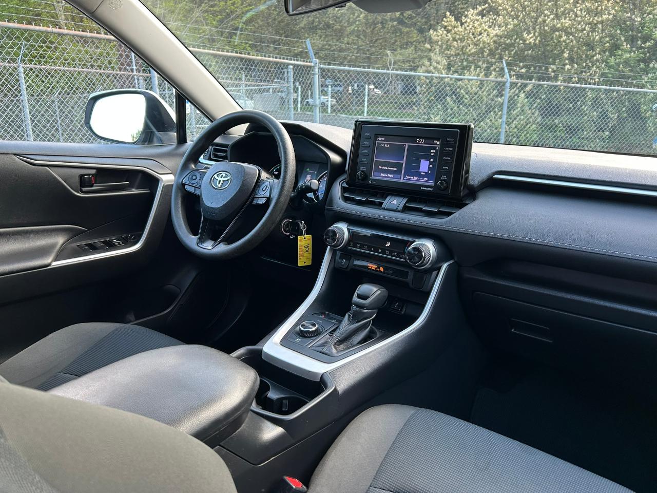 Toyota RAV4 Hybrid LE 2021