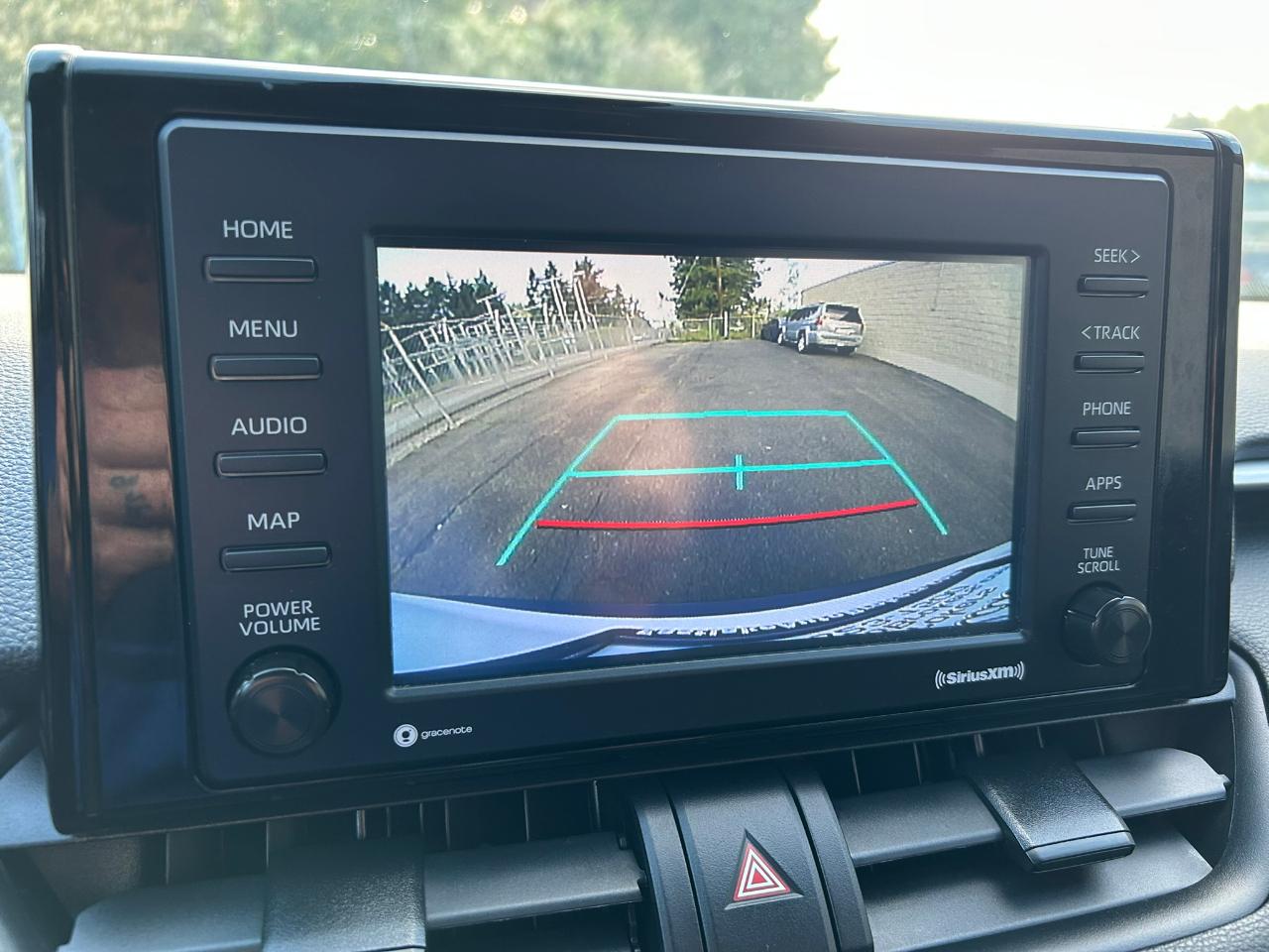 Toyota RAV4 Hybrid LE 2021