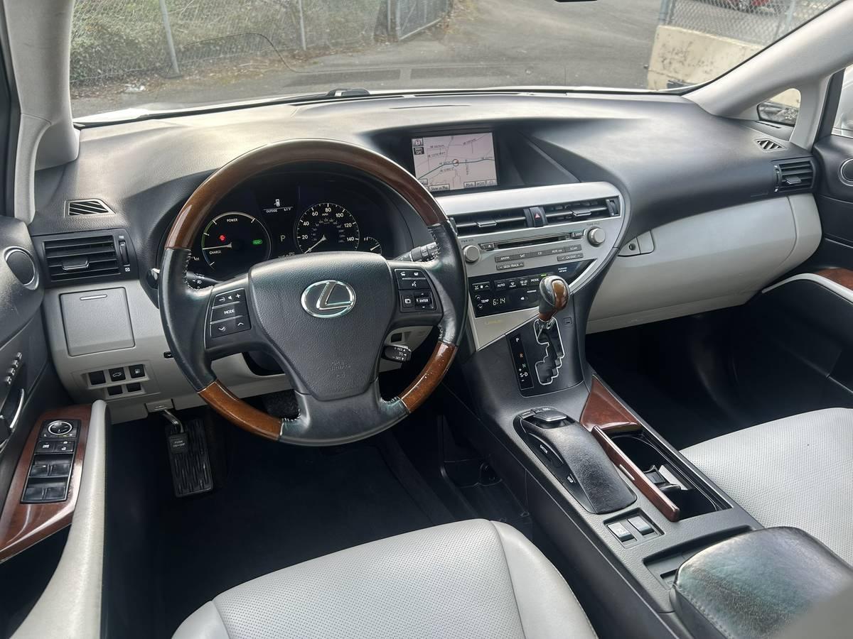 Lexus RX 450h AWD 2011