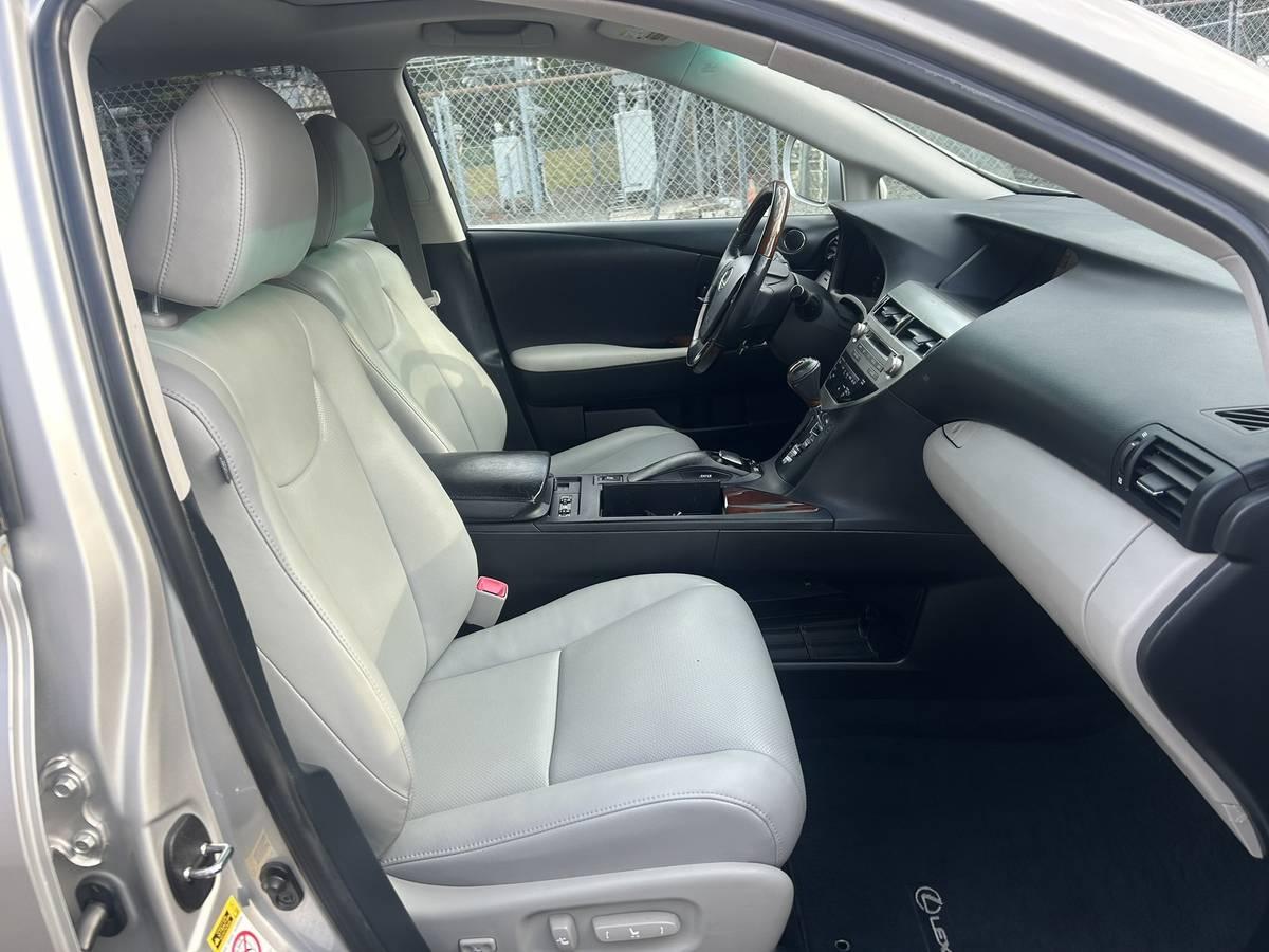 Lexus RX 450h AWD 2011