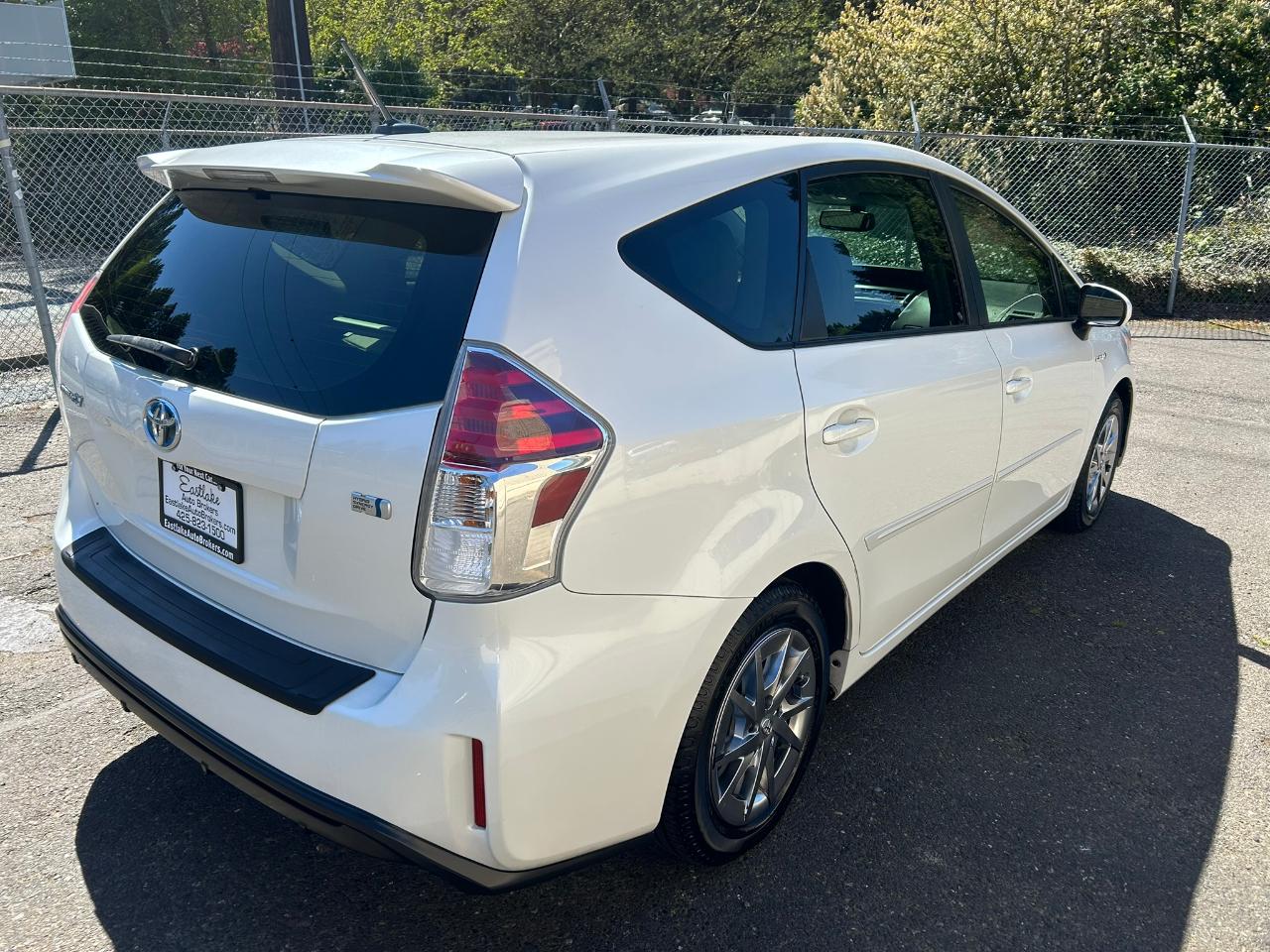 Toyota Prius V Four 2016