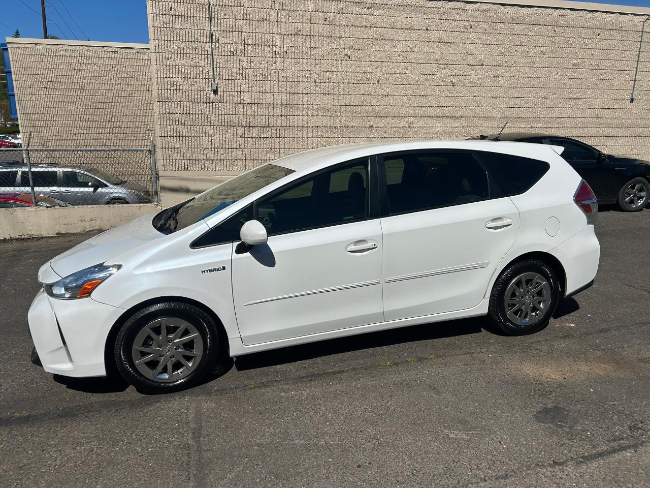 Toyota Prius V Four 2016