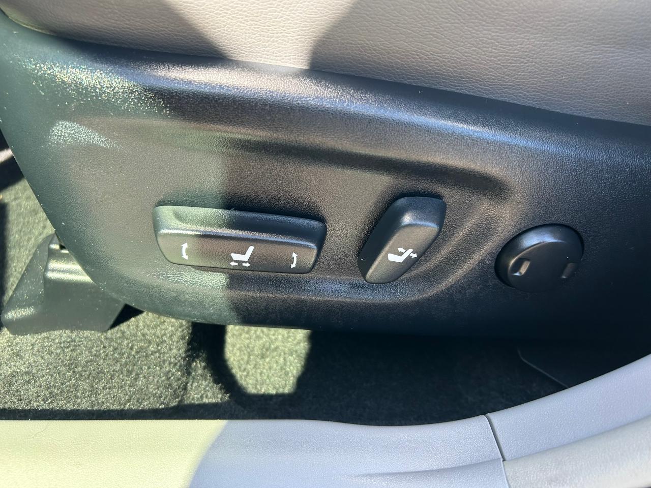 Toyota Prius V Four 2016