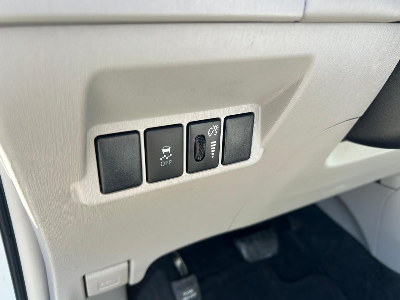 Toyota Prius V Four 2016