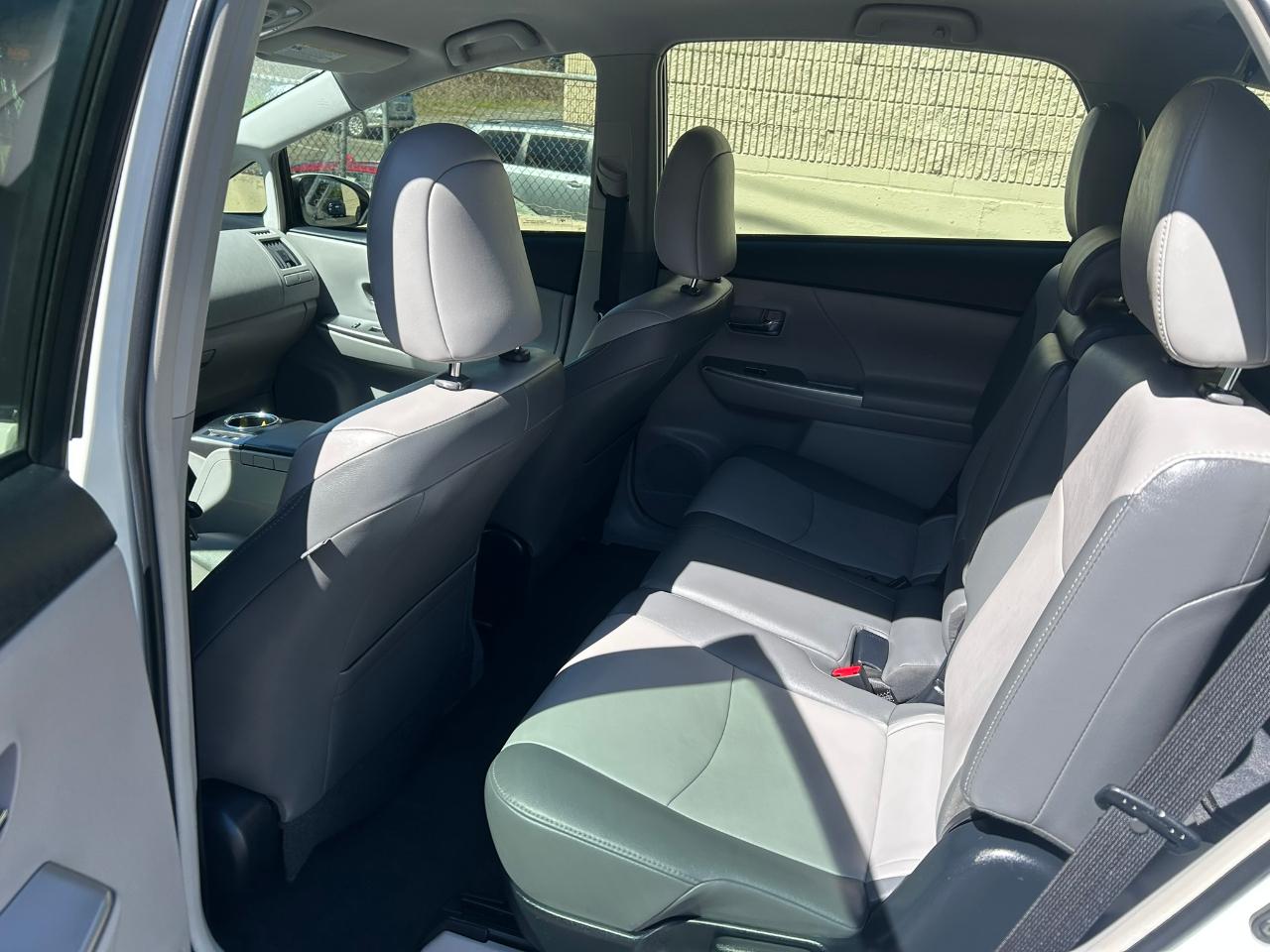 Toyota Prius V Four 2016