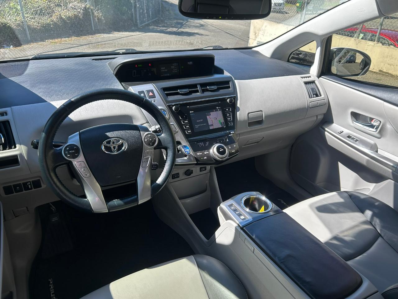 Toyota Prius V Four 2016