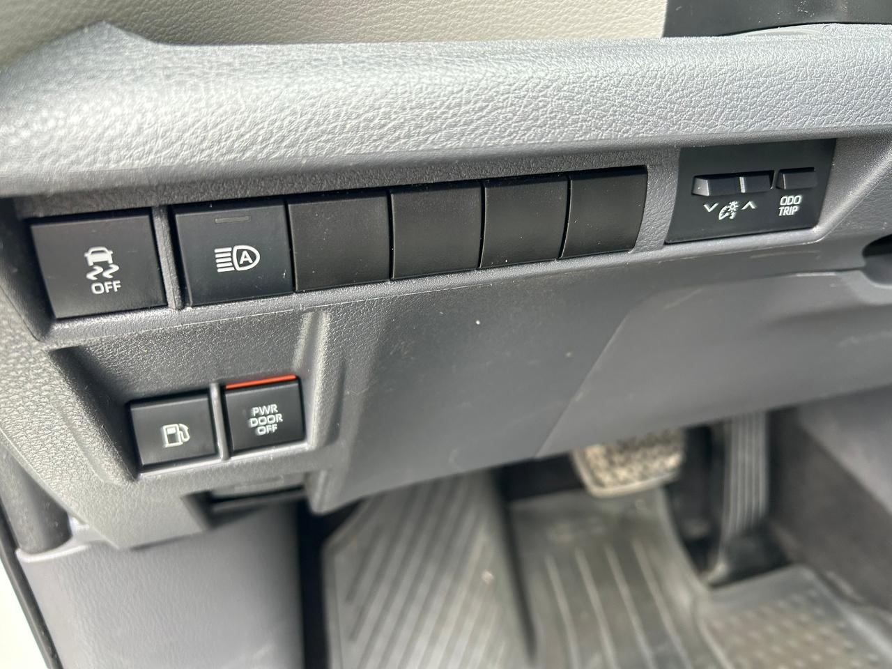 Toyota Sienna XLE 7-Passenger AWD 2021