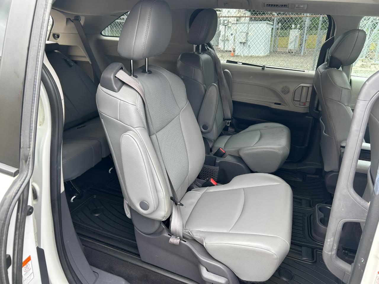 Toyota Sienna XLE 7-Passenger AWD 2021