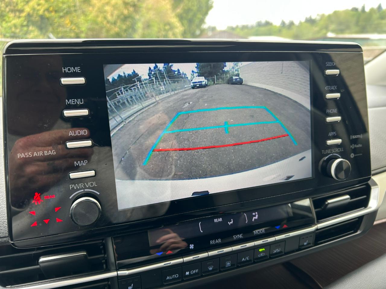 Toyota Sienna XLE 7-Passenger AWD 2021