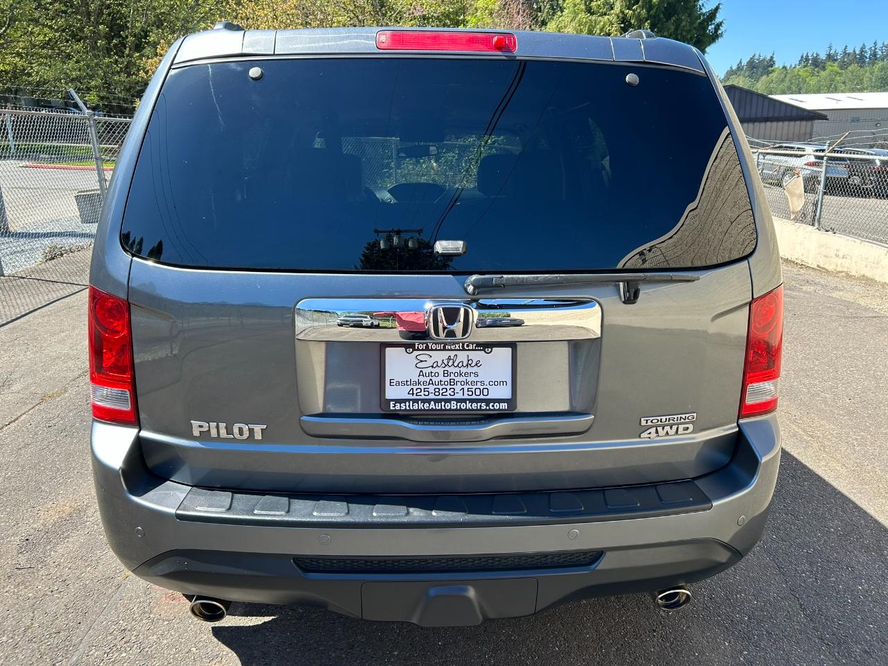 Honda Pilot Touring 4WD 5-Spd AT with DVD 2013