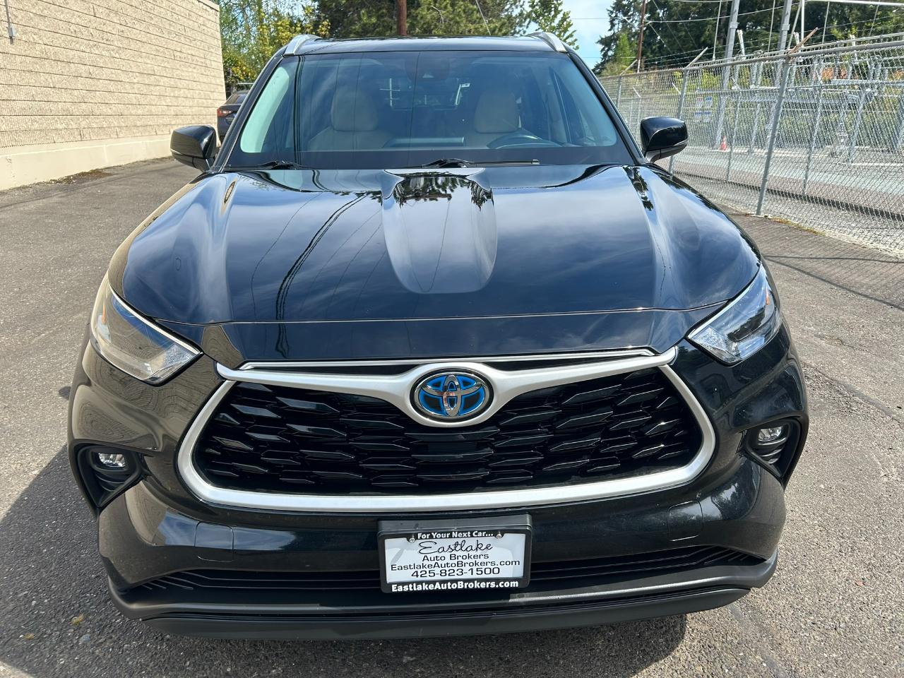 Toyota Highlander Hybrid XLE AWD 2022