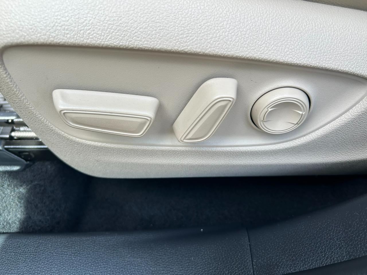 Toyota Highlander Hybrid XLE AWD 2022