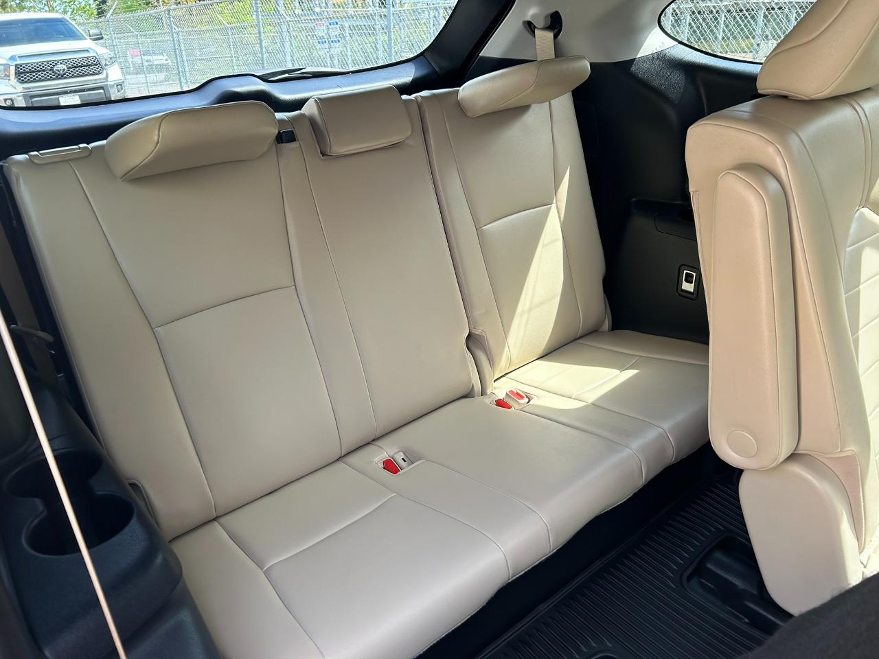 Toyota Highlander Hybrid XLE AWD 2022
