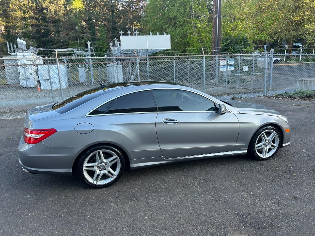 Mercedes-Benz E-Class E550 Coupe 2011