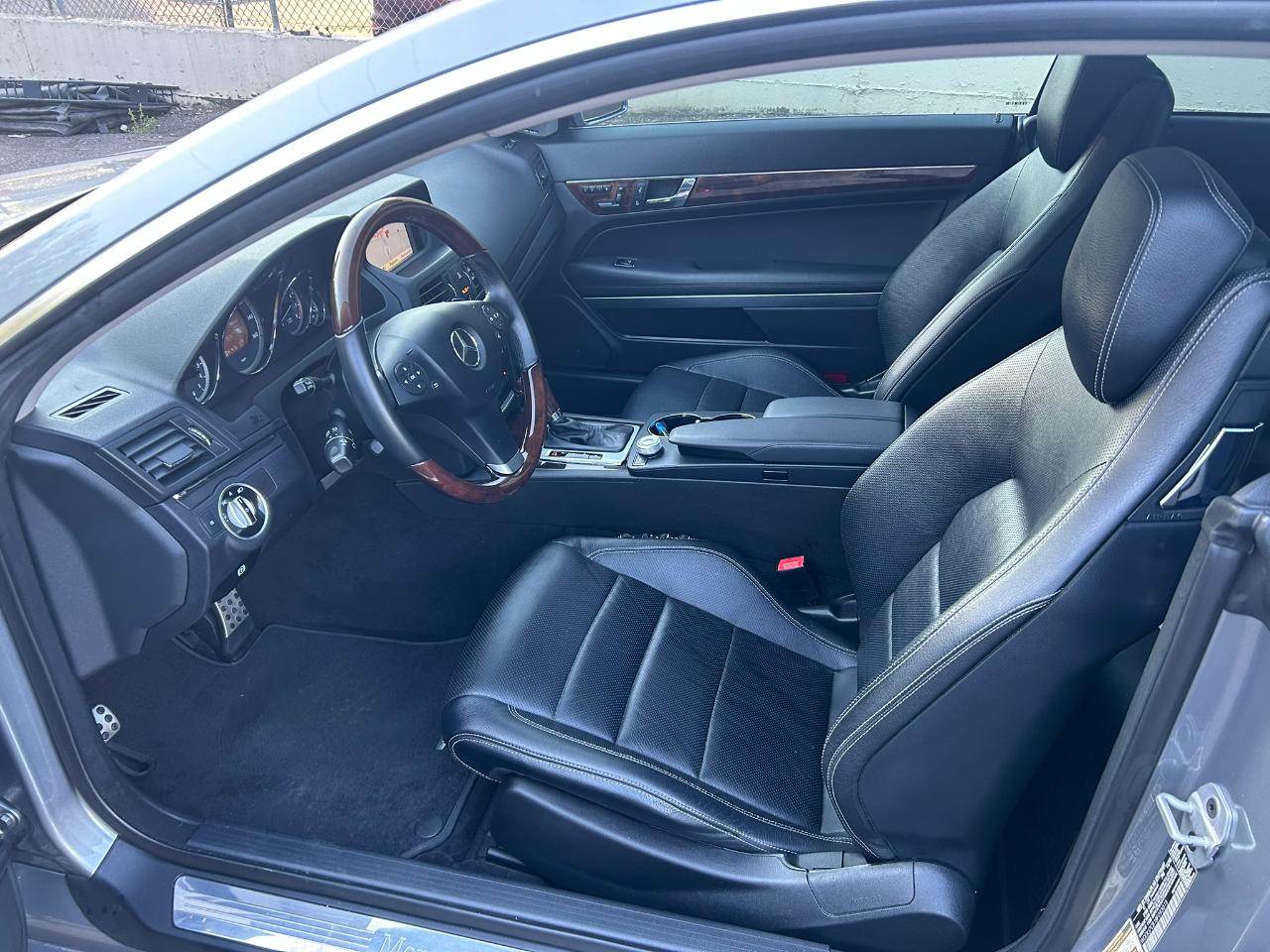 Mercedes-Benz E-Class E550 Coupe 2011