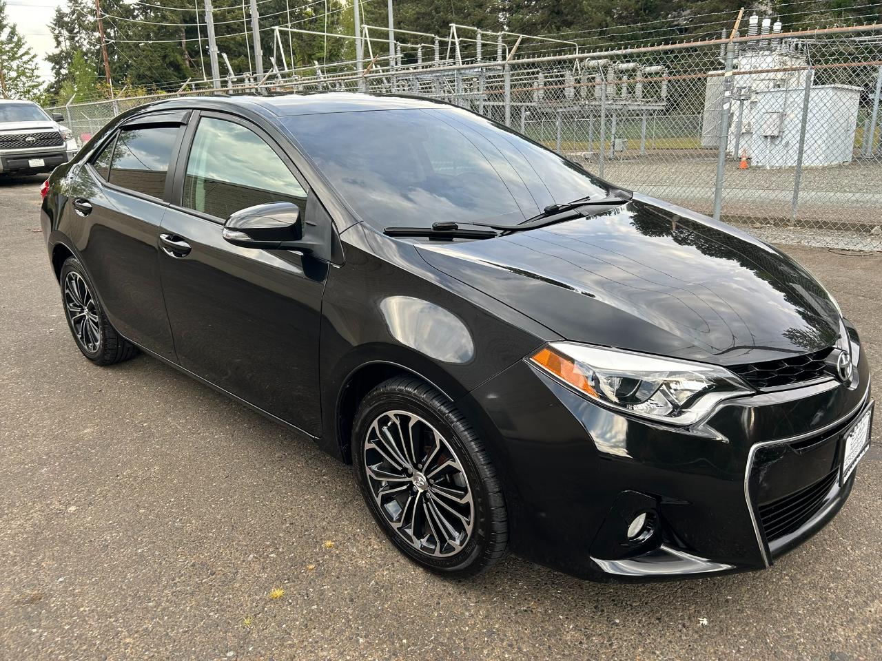 Toyota Corolla S Premium CVT 2015