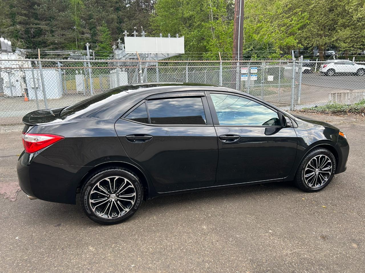 Toyota Corolla S Premium CVT 2015