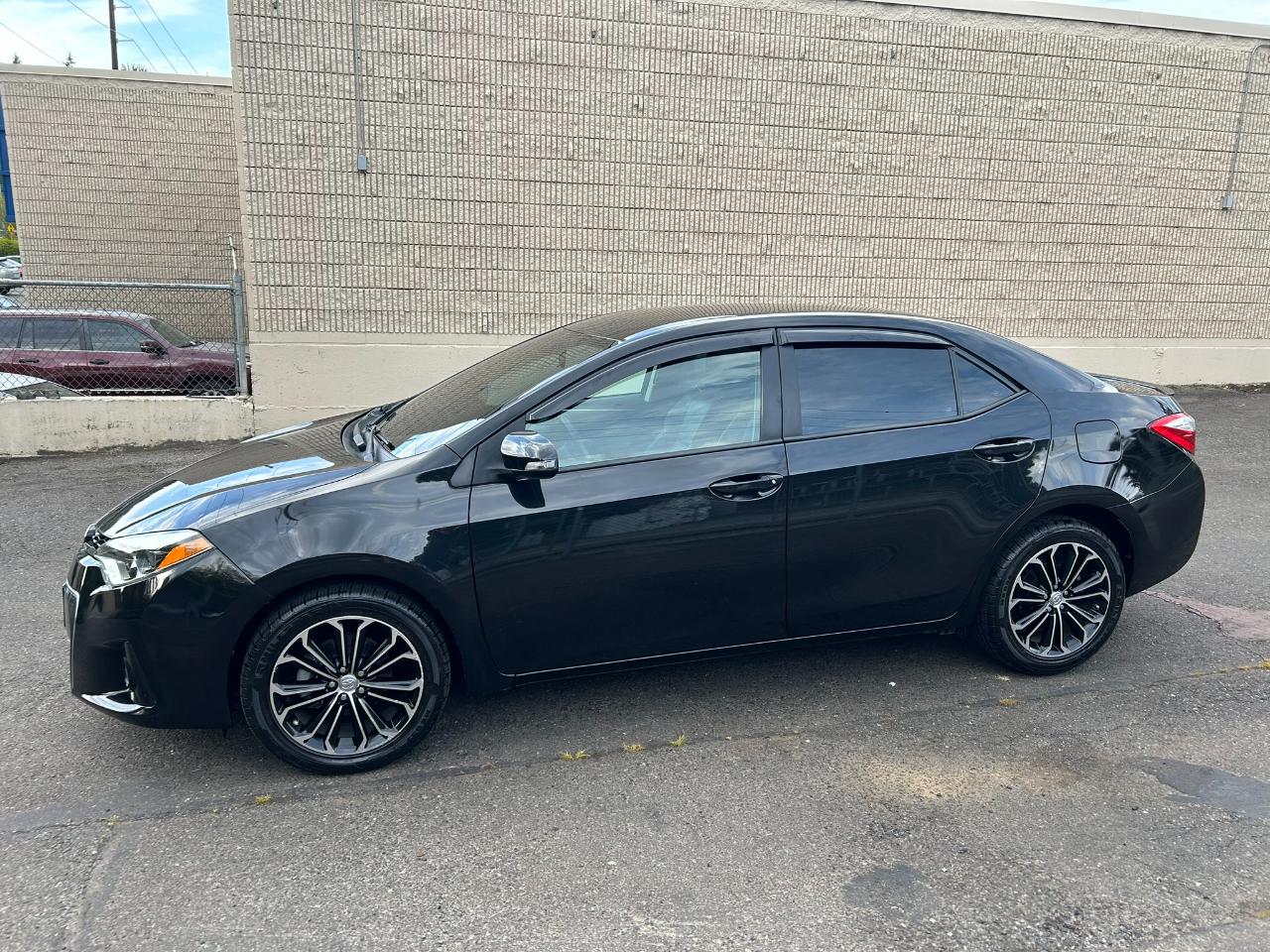 Toyota Corolla S Premium CVT 2015