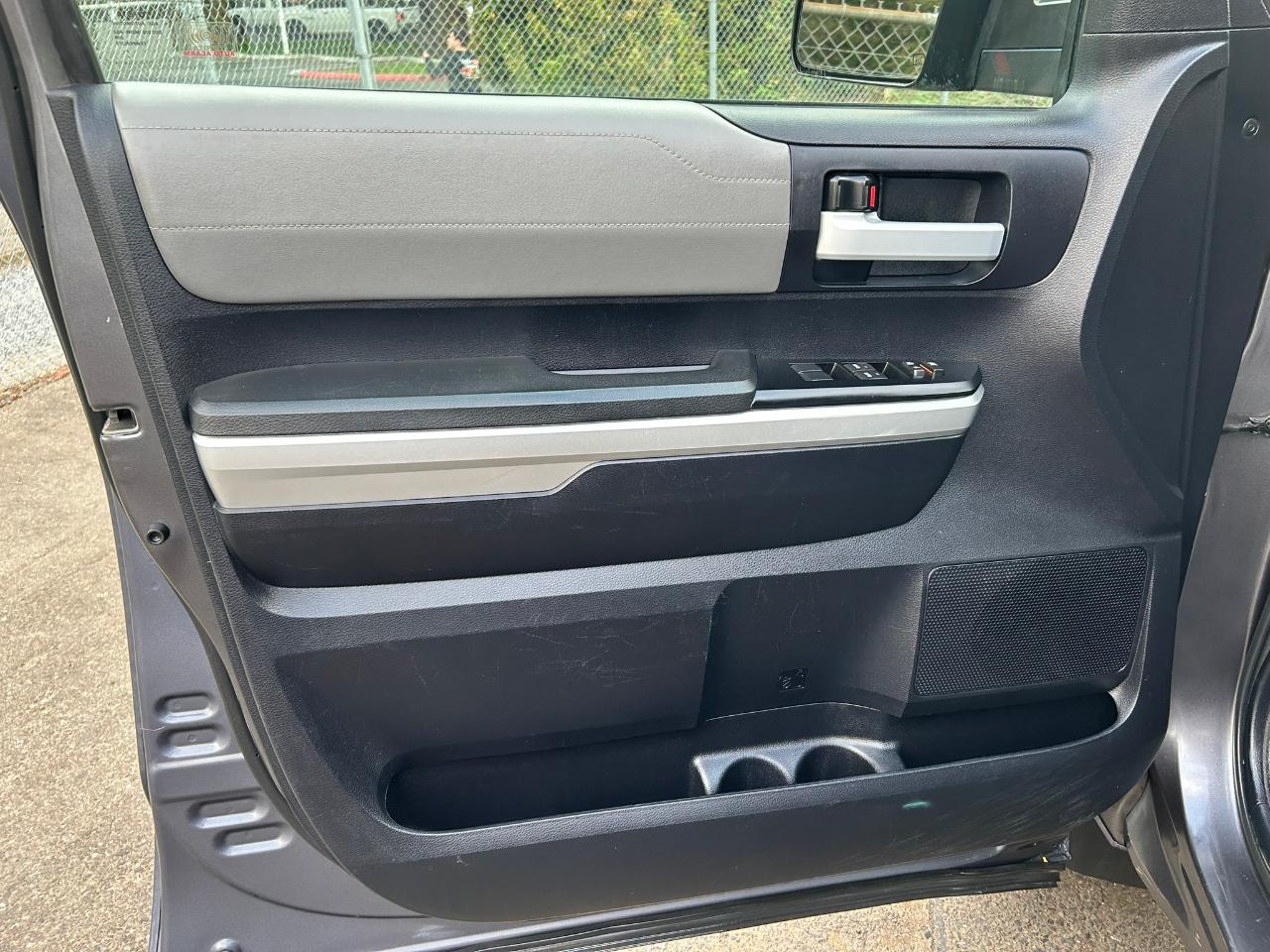 Toyota Tundra Limited 5.7L FFV Double Cab 4WD 2014