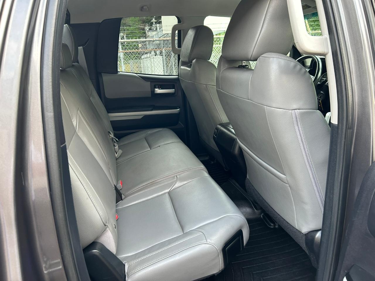 Toyota Tundra Limited 5.7L FFV Double Cab 4WD 2014