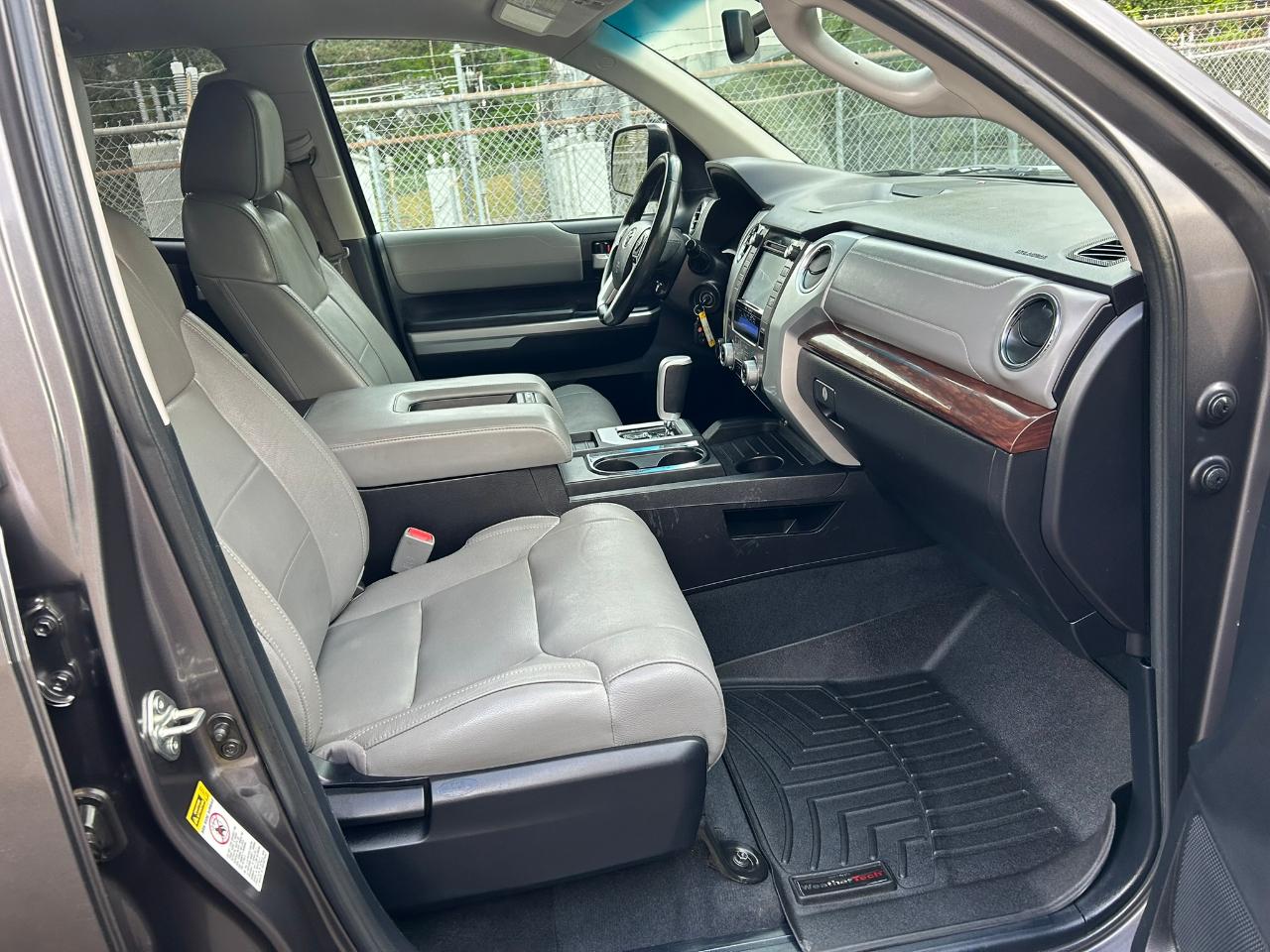 Toyota Tundra Limited 5.7L FFV Double Cab 4WD 2014