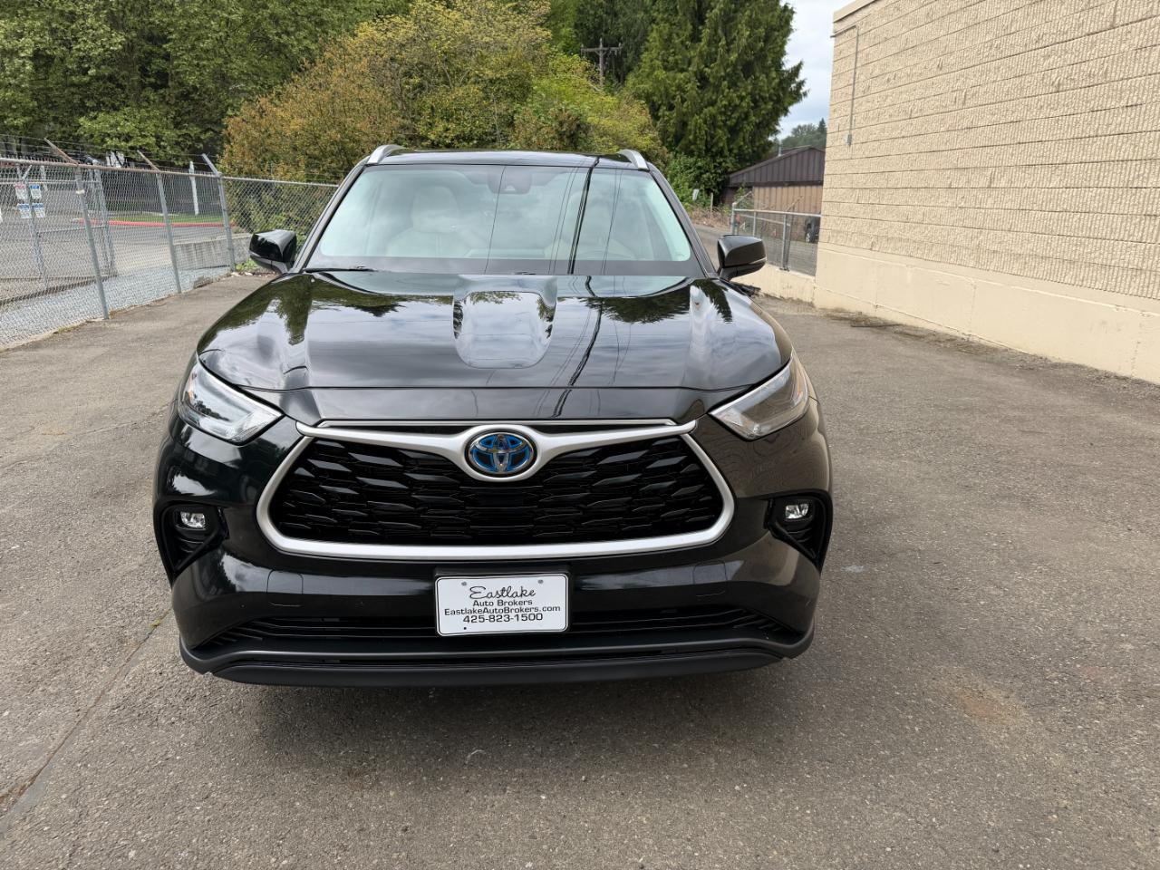 Toyota Highlander Hybrid XLE AWD 2022