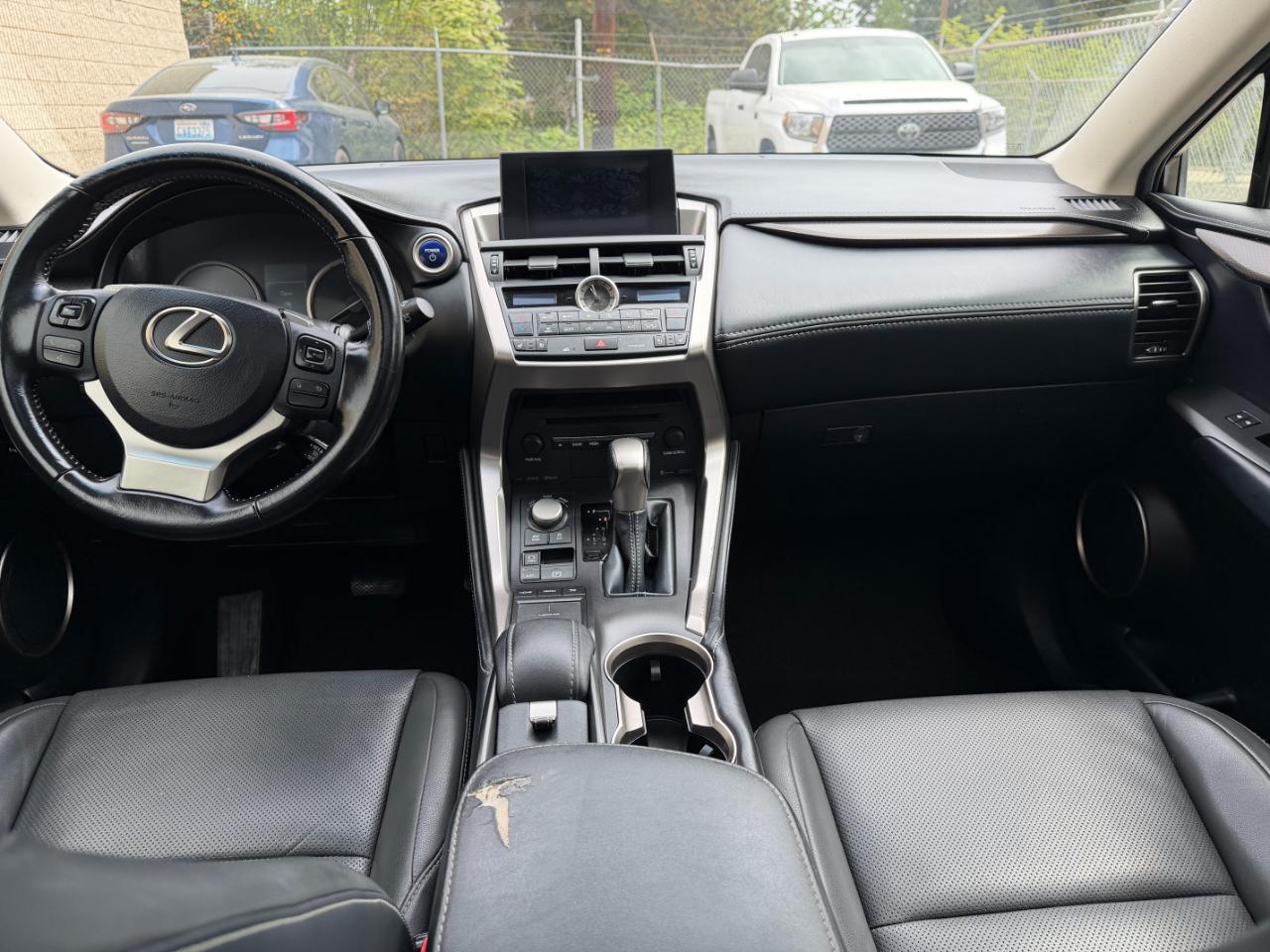 Lexus NX 300h AWD 2016