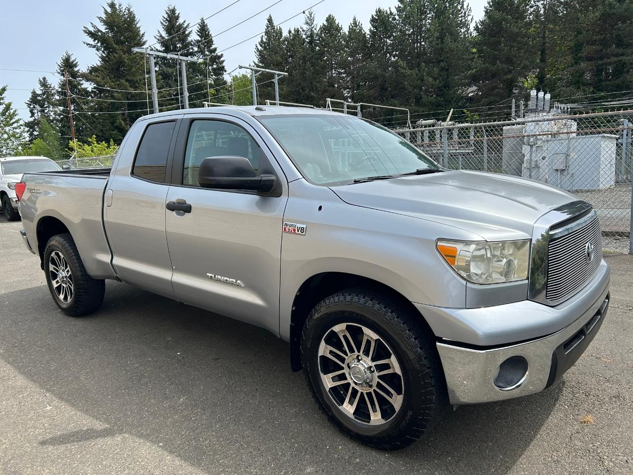 Toyota Tundra  2012