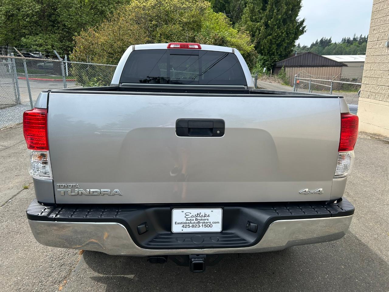 Toyota Tundra  2012