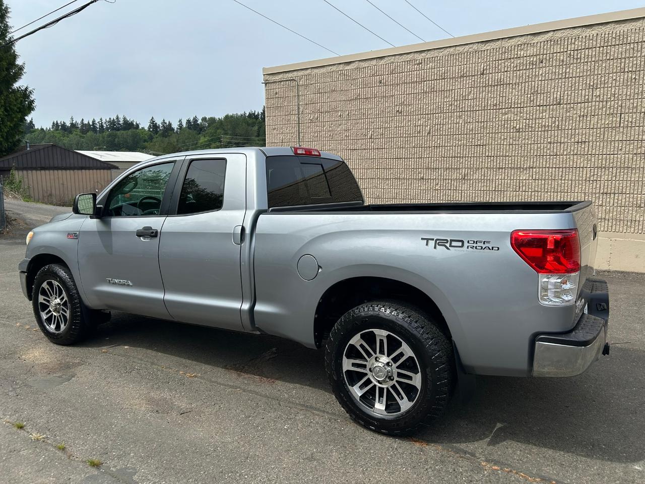 Toyota Tundra  2012