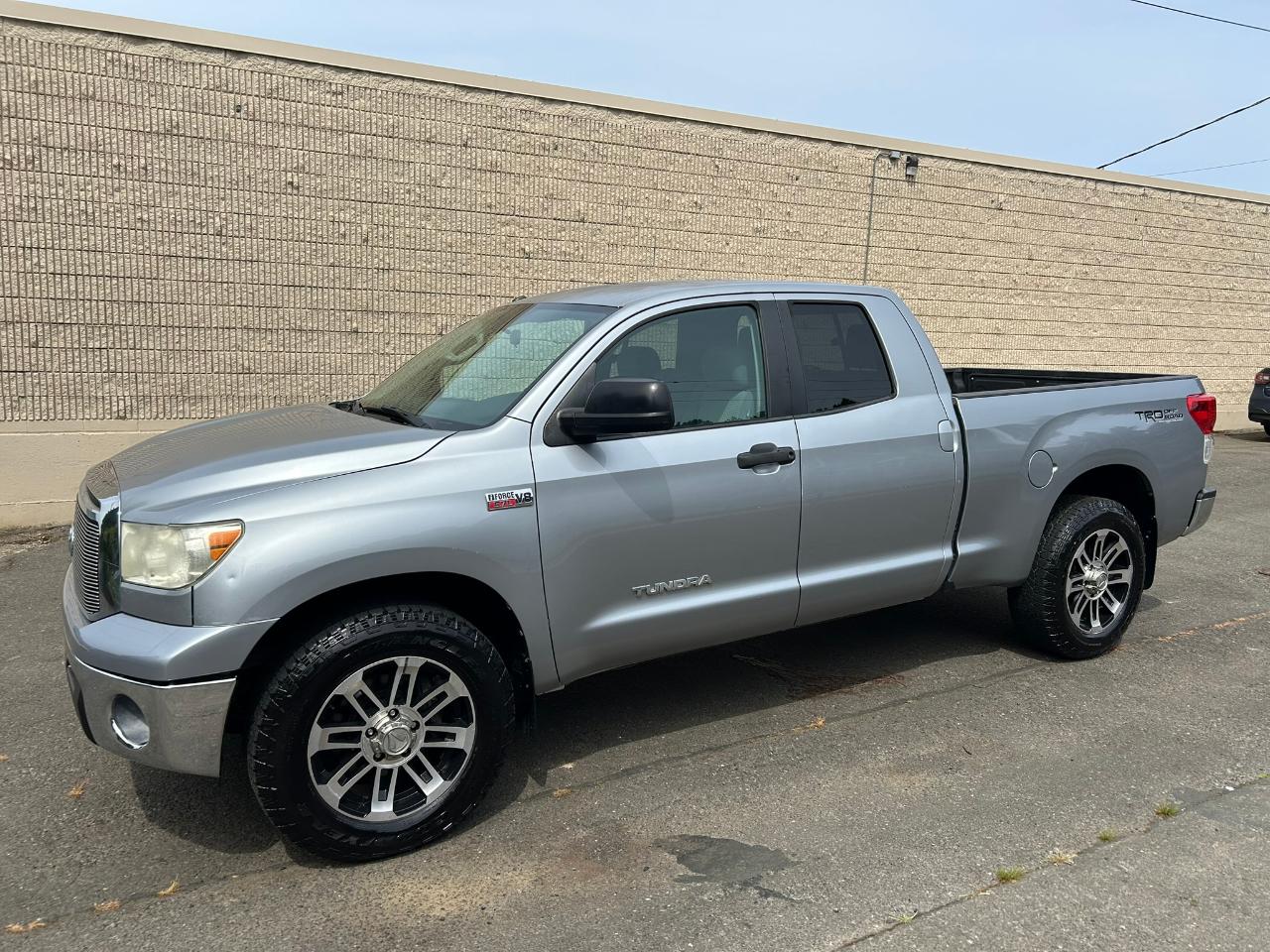 Toyota Tundra  2012