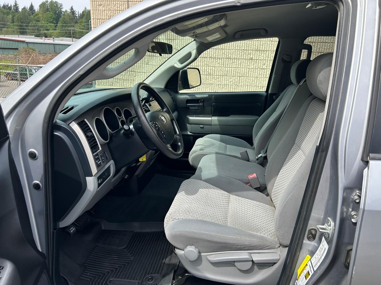 Toyota Tundra  2012