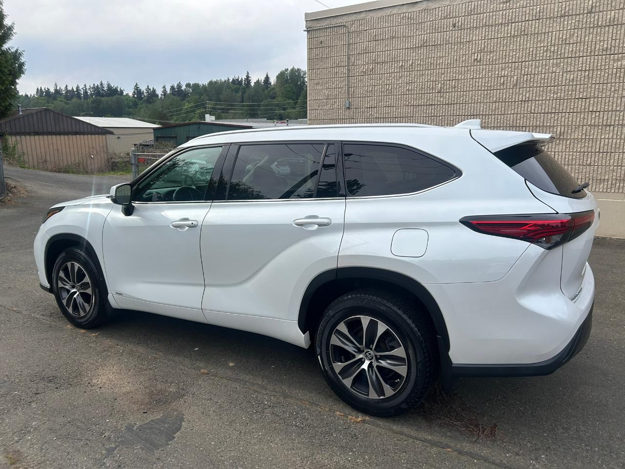 Toyota Highlander Hybrid XLE AWD 2022