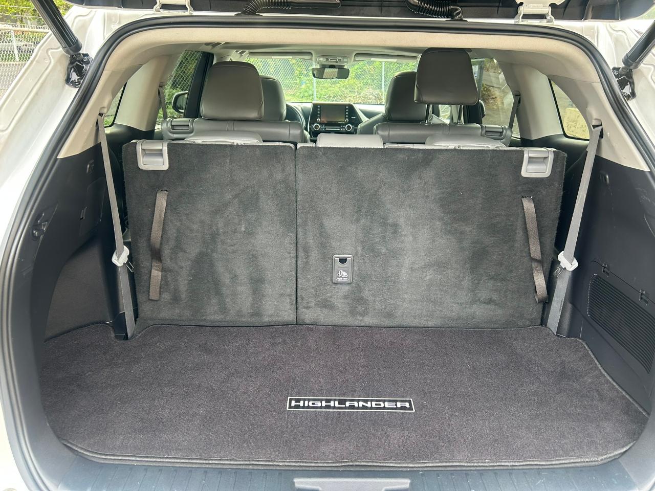 Toyota Highlander Hybrid XLE AWD 2022