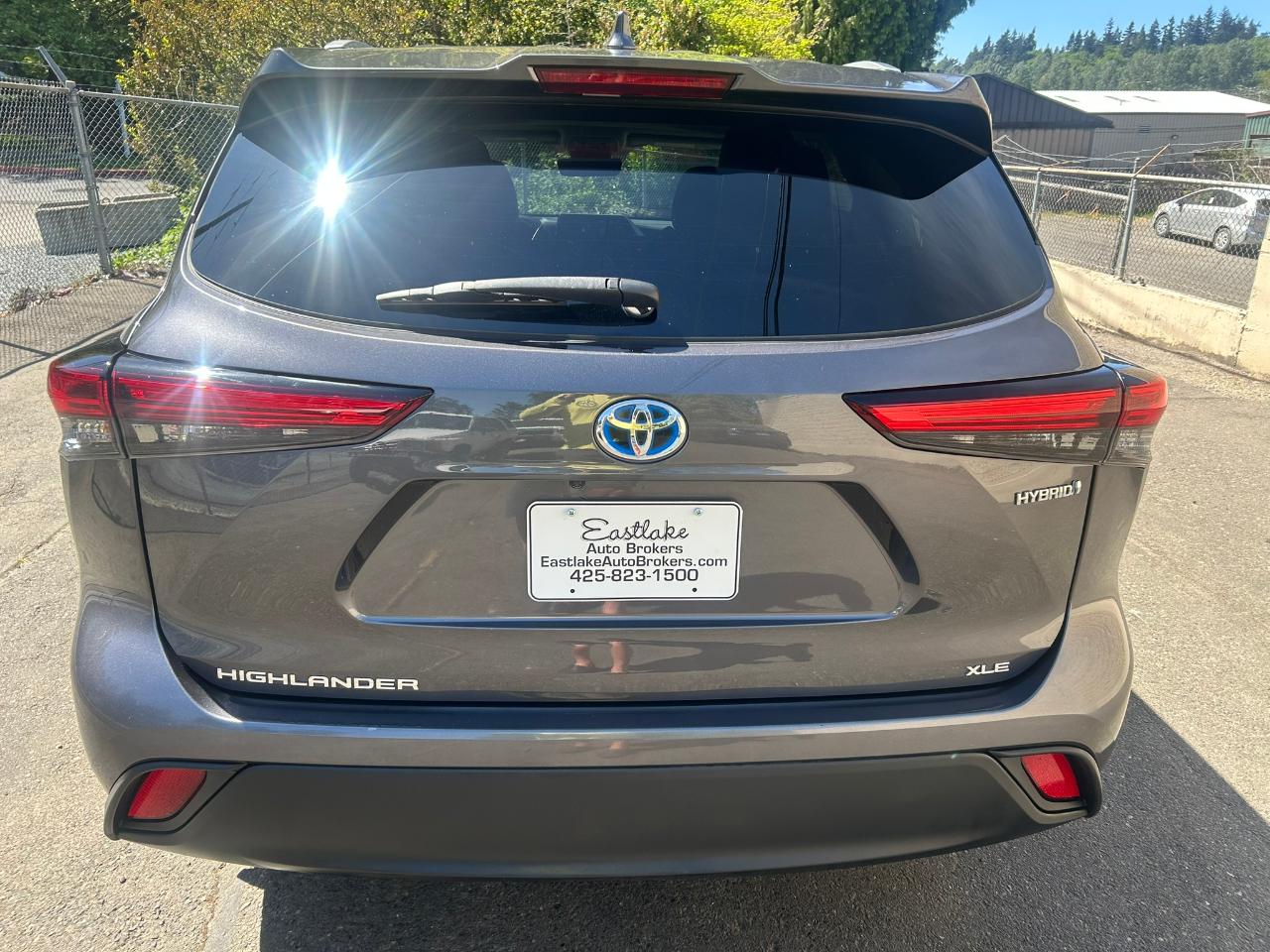 Toyota Highlander Hybrid XLE AWD 2022