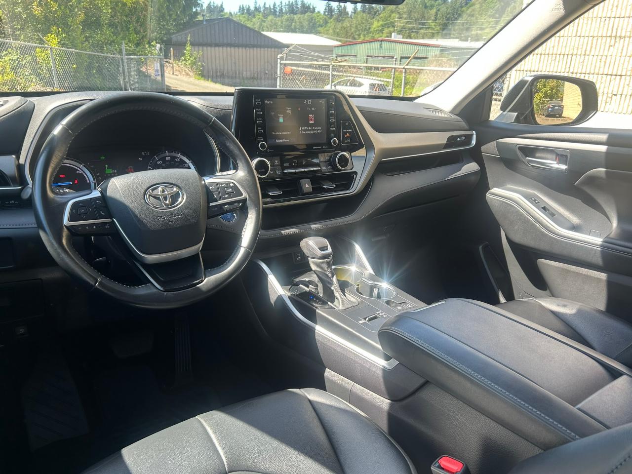 Toyota Highlander Hybrid XLE AWD 2022