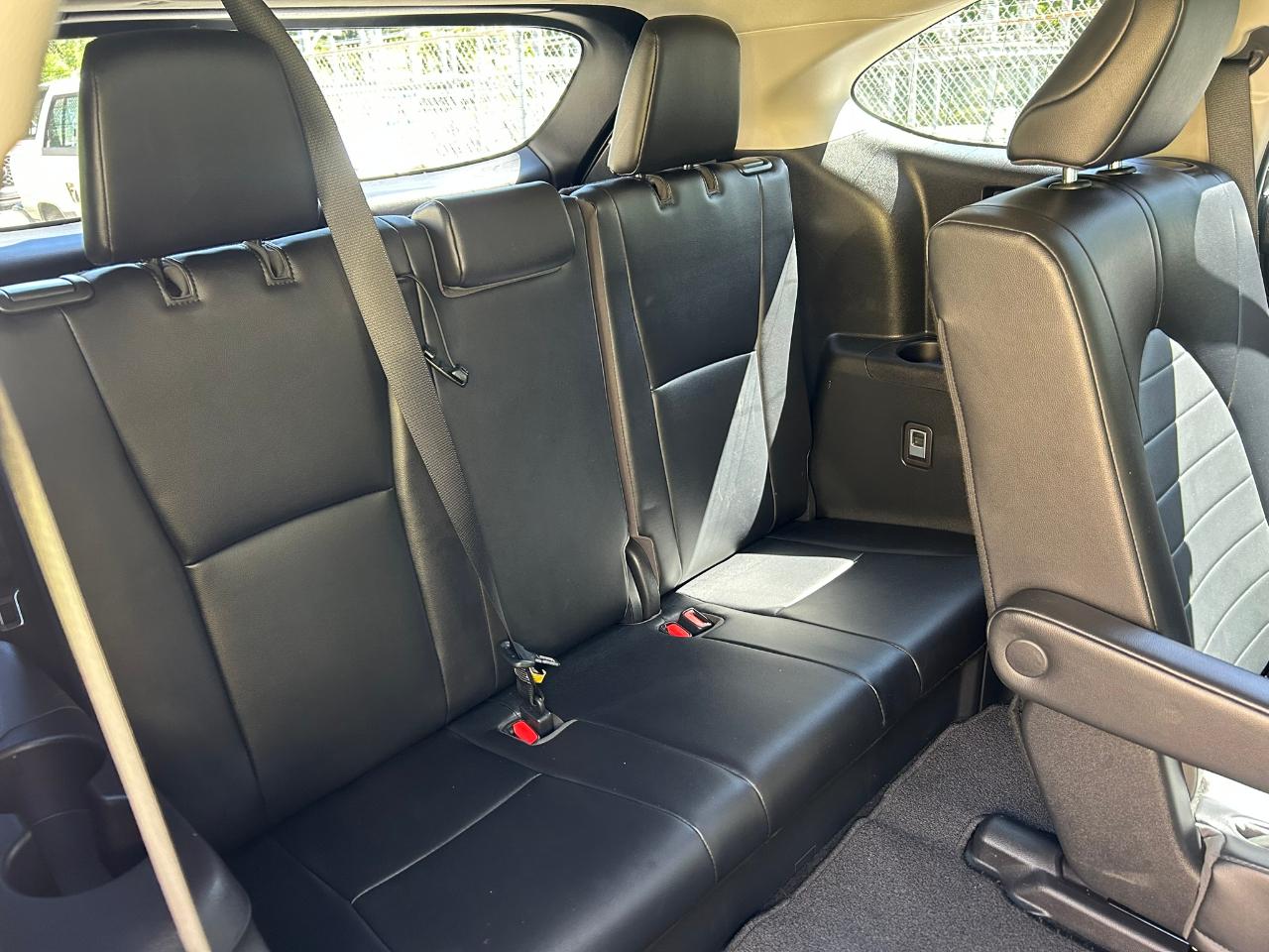 Toyota Highlander Hybrid XLE AWD 2022