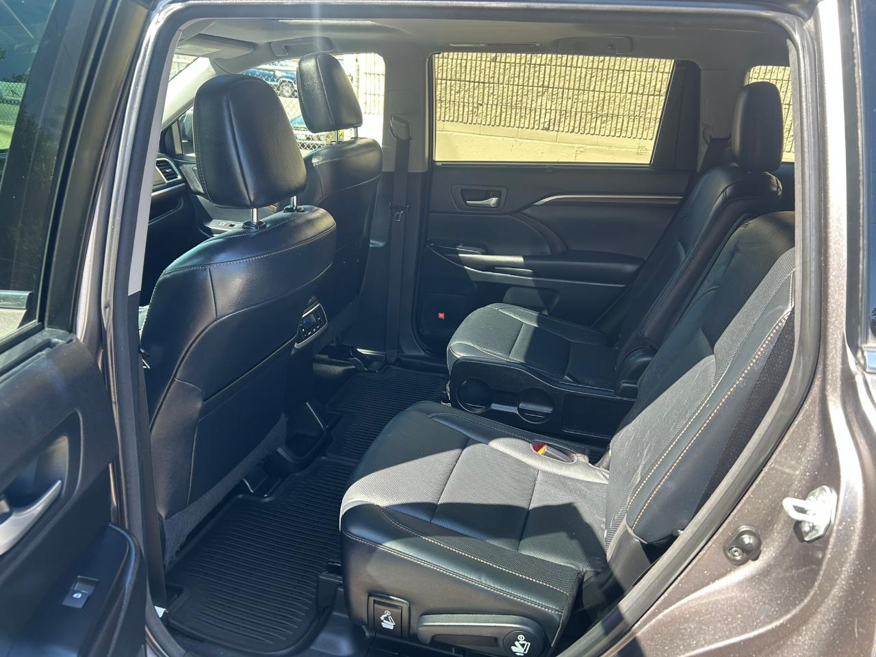 Toyota Highlander Hybrid Limited AWD 2016