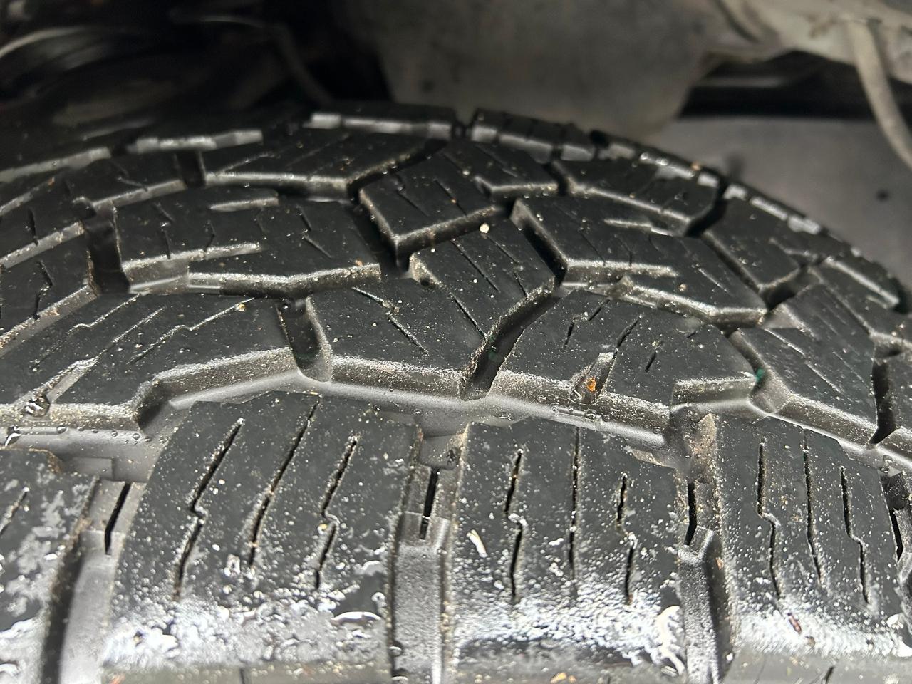 Toyota Tundra Platinum Crew Max 4WD 5.7L V8 2010